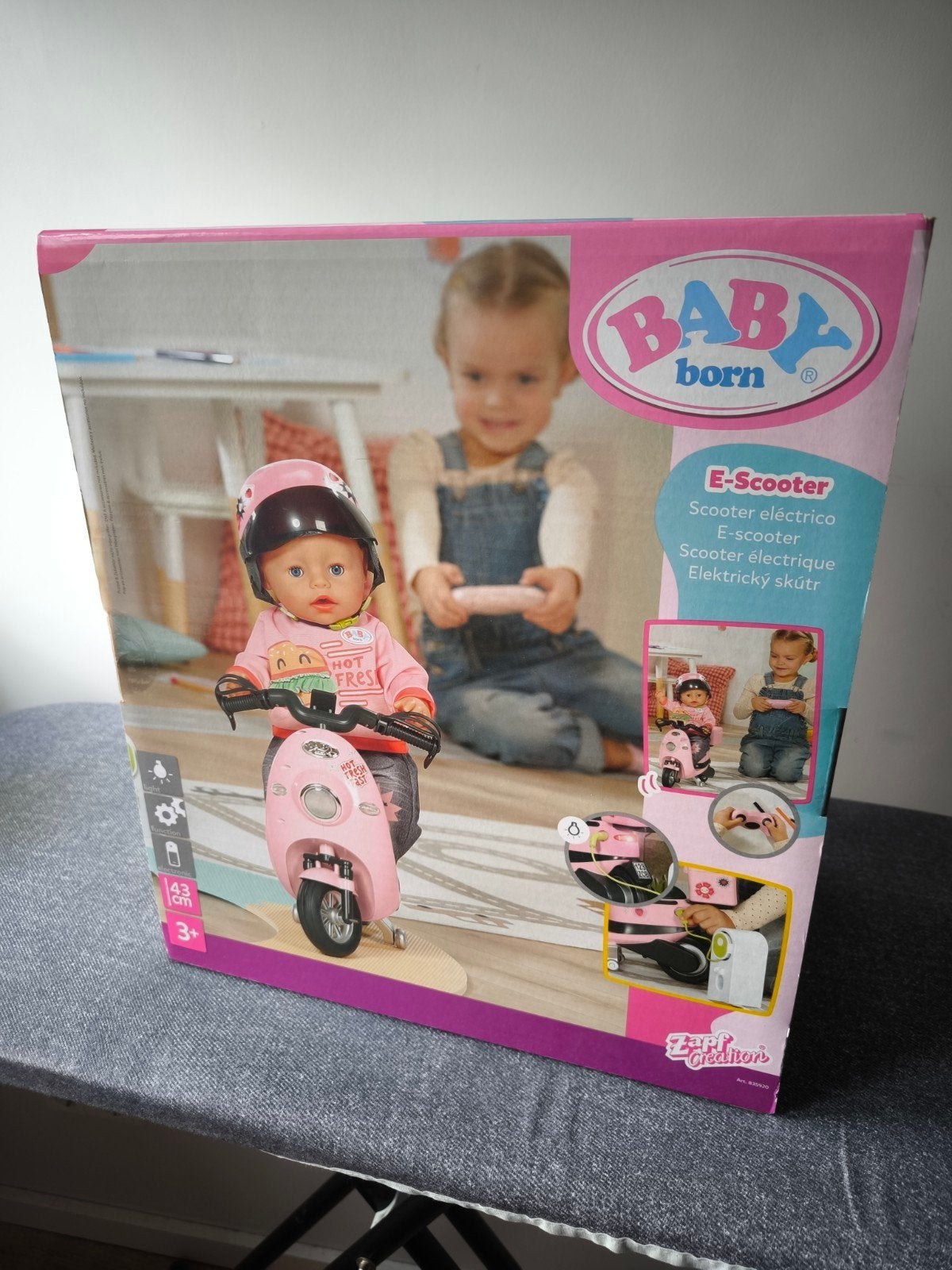 Baby Born RC E-Scooter Roze/Zwart - Nieuw in doos, Ophalen, Nieuw, Meisje