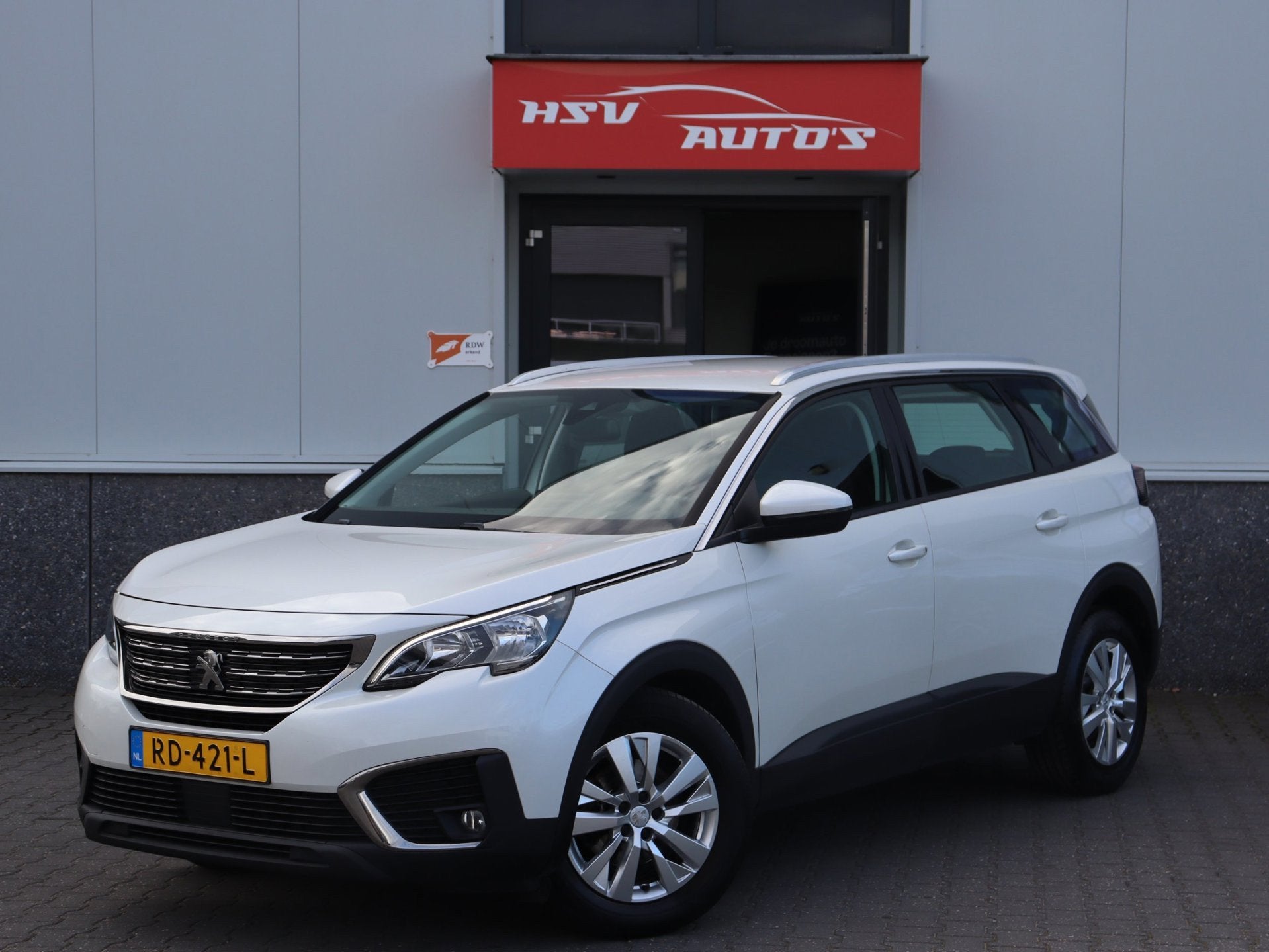 Peugeot 5008 1.2 PureTech Blue Lease Executive, Auto's, Gebruikt, Euro 6, 1199 cc, 7 stoelen
