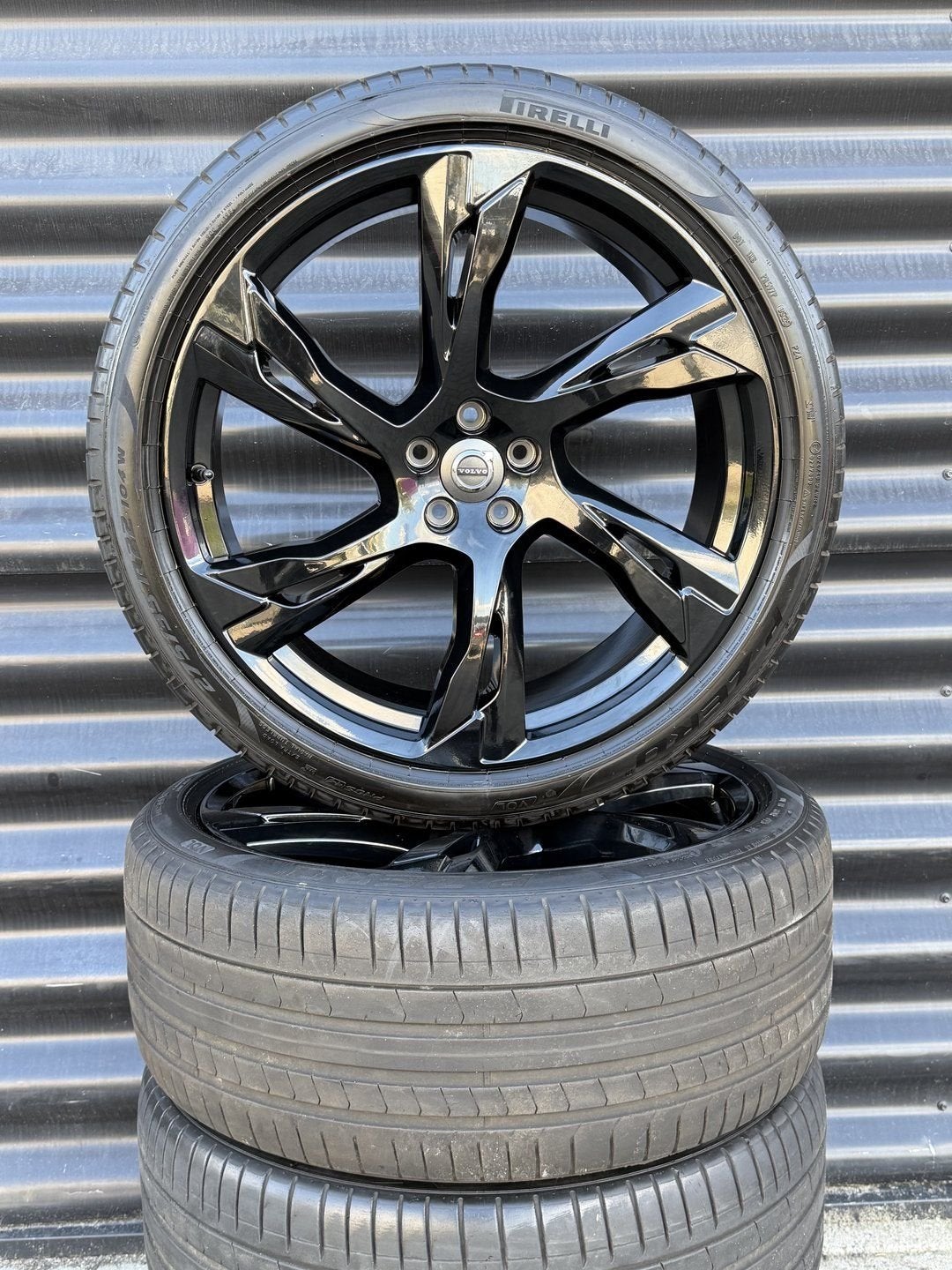 22  Orig Volvo R Design velgen Xc60 Xc90 T8 Pirelli banden, Gebruikt, -, -, Banden en Velgen