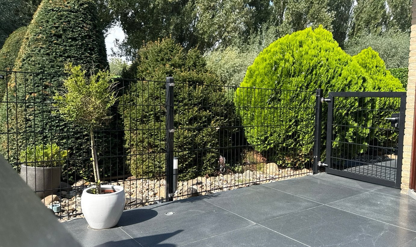 Zwart dubbelstaafmat hekwerk met poort, Ophalen, Met poort, Gebruikt, Dubbelstaafmat hekwerk