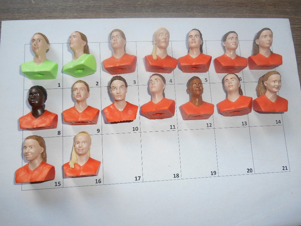 Oranje Leeuwinnen Blokker 0,50 euro per stuk voetbal, Ophalen of Verzenden, Nieuw, Overige binnenlandse clubs, Beeldje of Poppetje