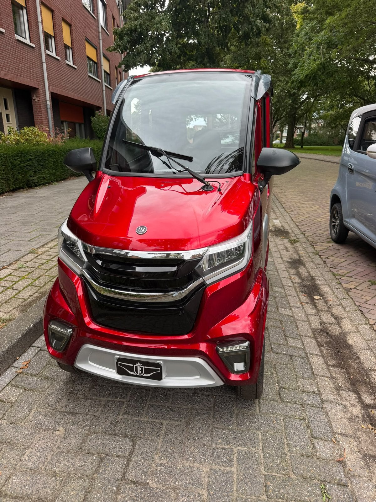 Overdekte scootmobiel met garanrie en factuur rijbewijs vrij