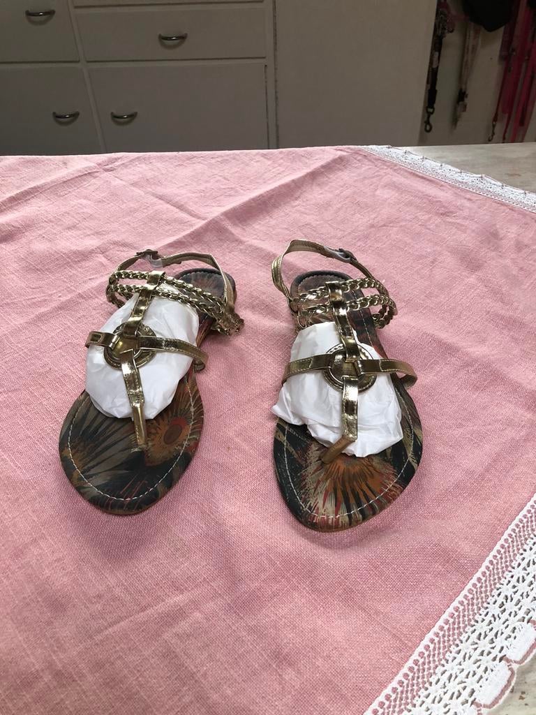 Queen vivi sandalen-mt 38-NIEUW, Kleding | Dames, Ophalen of Verzenden, Zo goed als nieuw, Sandalen of Muiltjes