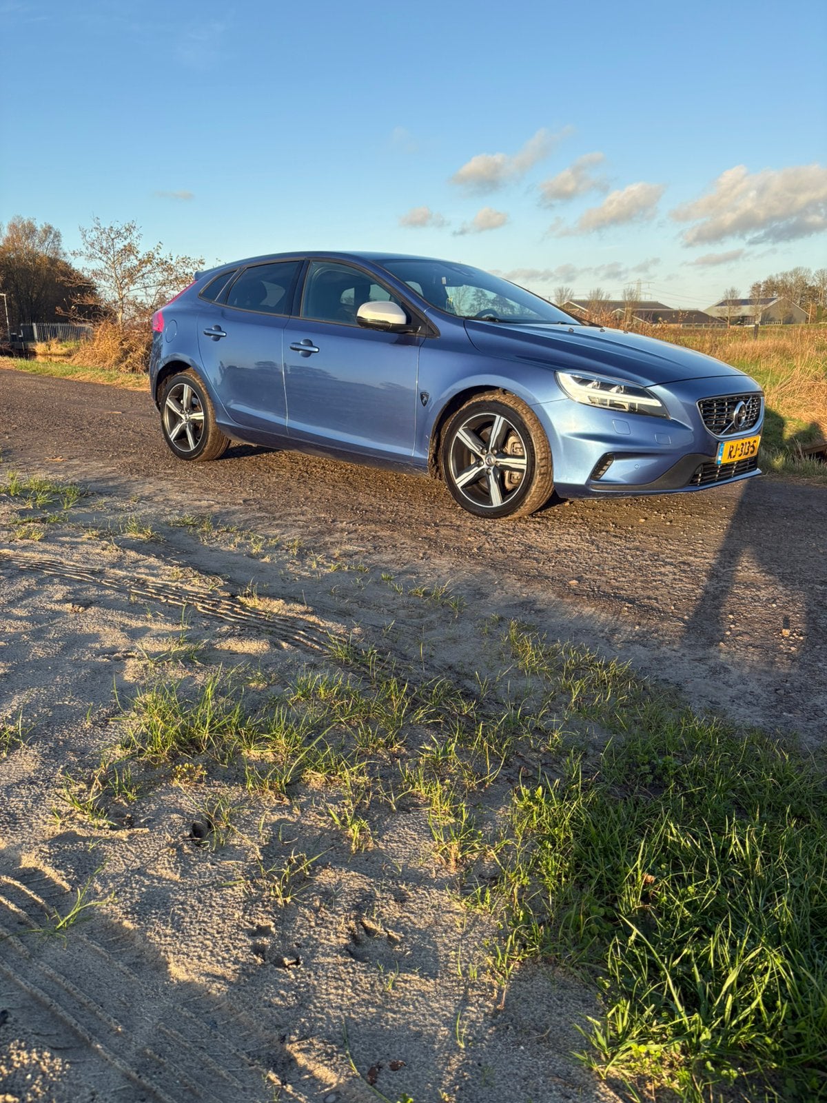Volvo V40 2.0 D3 Geartronic 2017 Blauw, 4 cilinders, Blauw, 1353 kg, Diesel