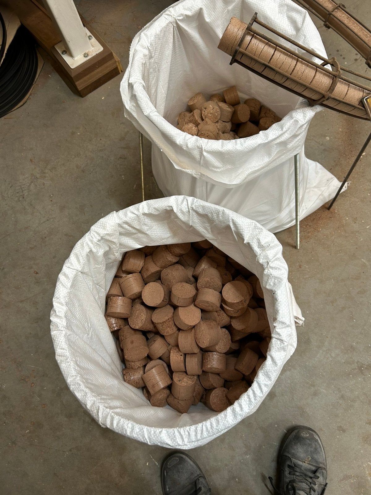 Hardhouten briketten, Tuin en Terras, Haardhout, Minder dan 3 m³, Ophalen
