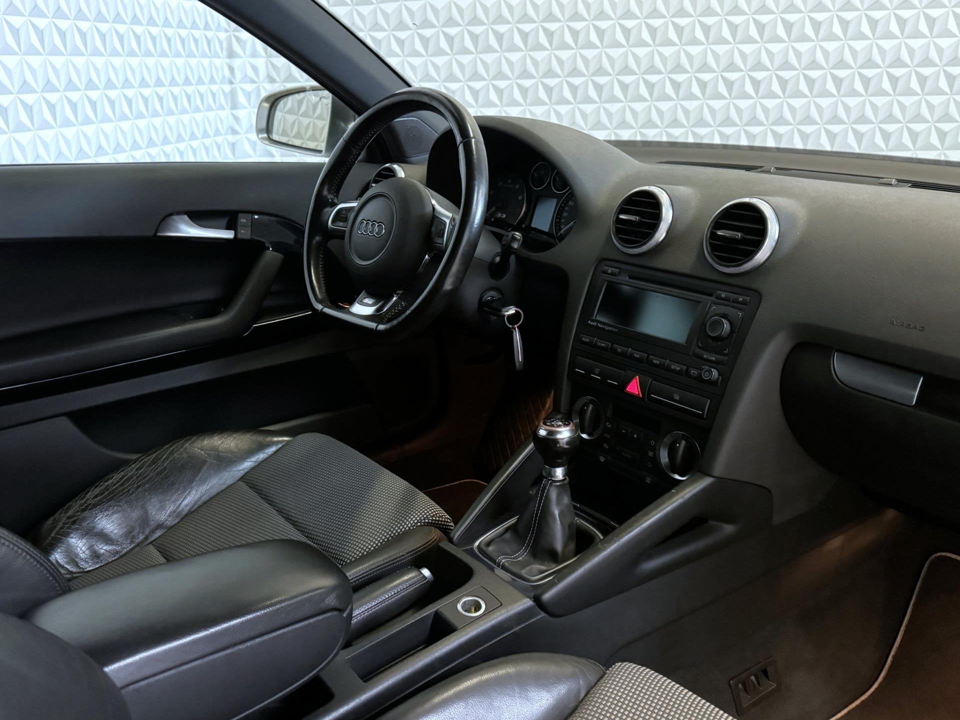 Audi A3 2.0 TFSI S3 quattro Ambition Pro Line 216000km(2007), Auto's, Gebruikt, Zwart, 4 cilinders, 1984 cc