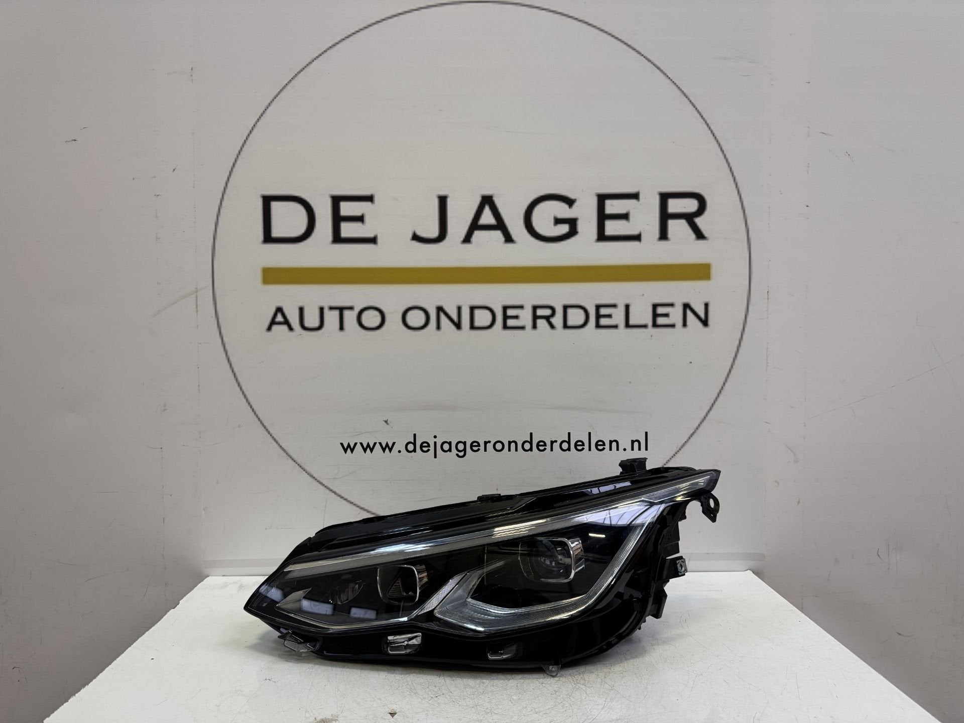 VW GOLF 8 VIII KOPLAMP FULL LED IQ LIGHT LINKS 5H1941035, Gebruikt, Volkswagen, Volkswagen AG, Berliner Ring 2
38440  Wolfsburg, DE