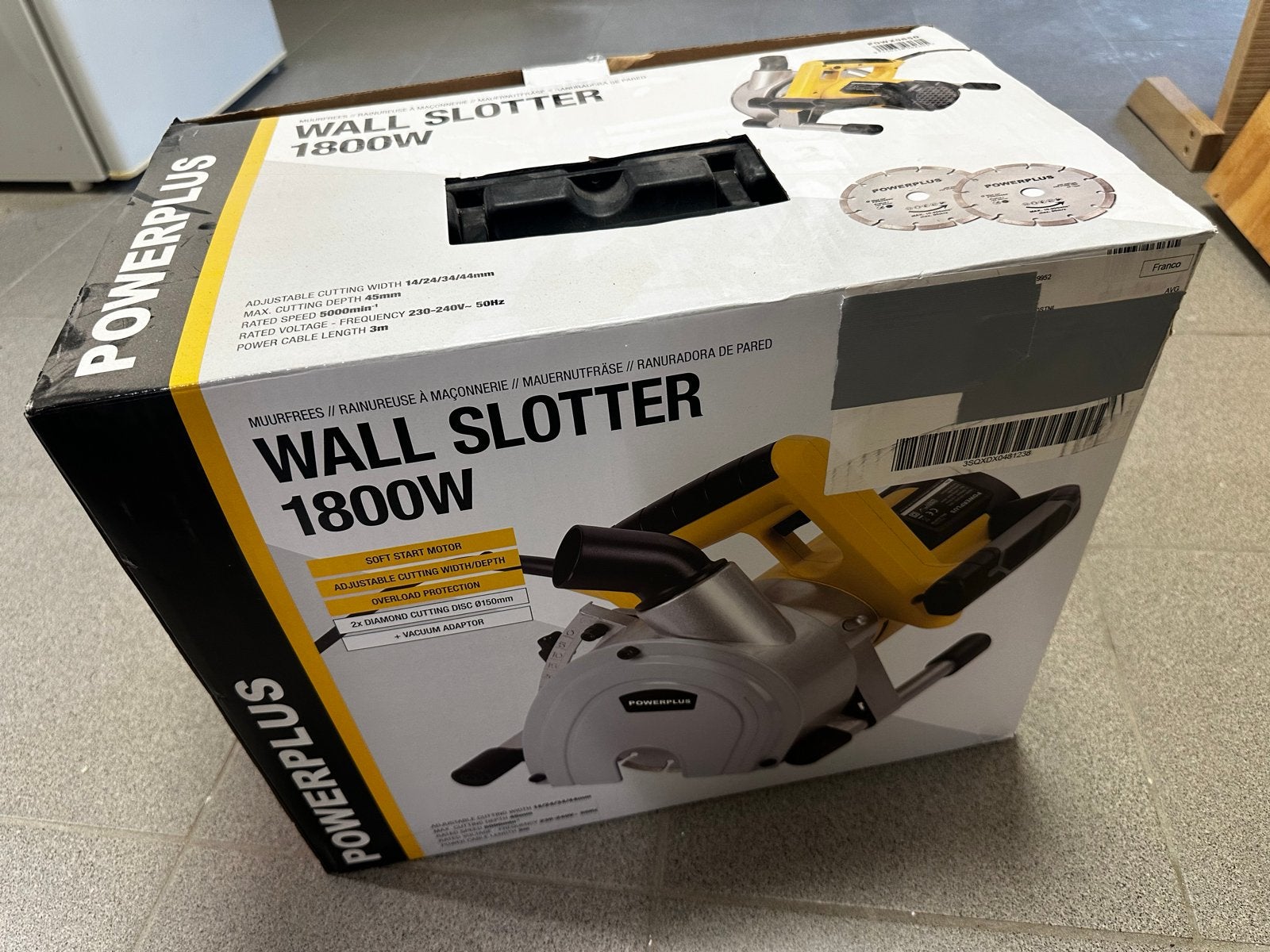 Powerplus Sleuvenfrees 1800W - Zo goed als nieuw, Doe-het-zelf en Verbouw, Ophalen, Zo goed als nieuw, Elektrisch, Sleuvenfrees