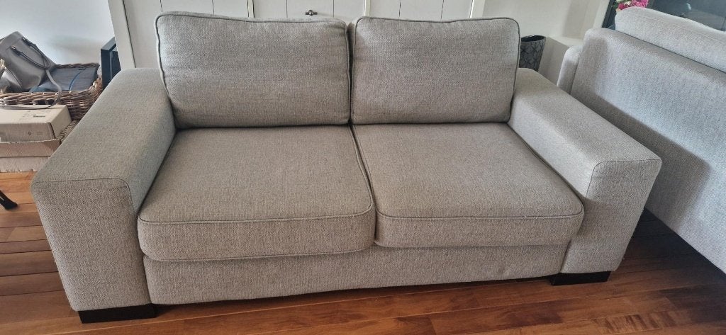 Goosens Wonen /  2,5 zits bank gemêleerde grijs, Huis en Inrichting, Ophalen, Tweepersoons, 75 tot 100 cm, Zo goed als nieuw