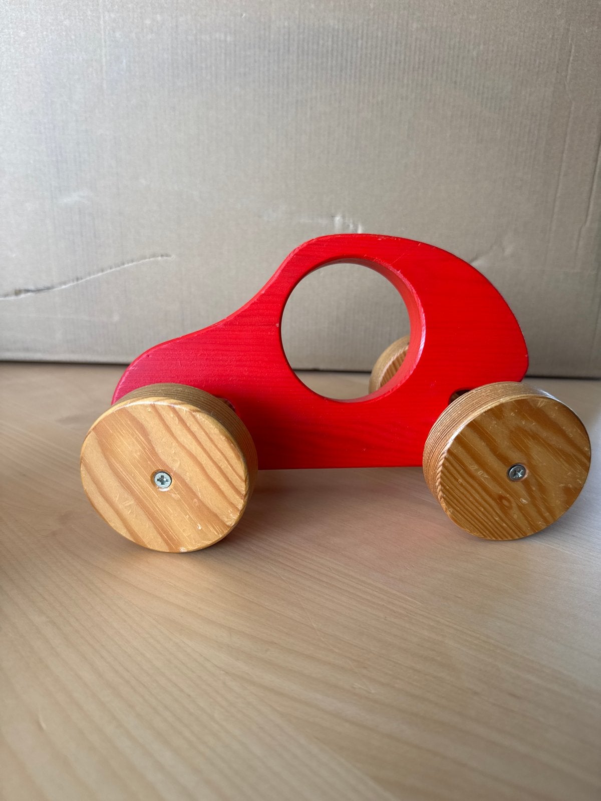 Houten Wiebel Auto - Rood, Ophalen of Verzenden, Gebruikt, Rij- of Hobbelspeelgoed