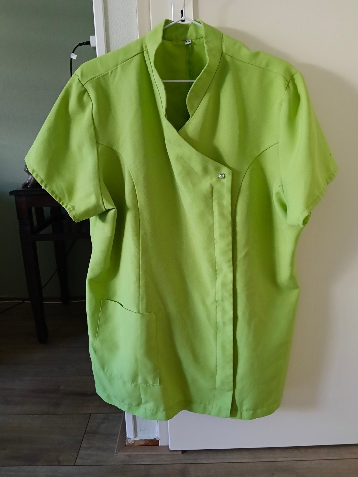 2x Tuniek XXL (44/46) voor Pedicure/Schoonheidssalon, Kleding | Dames, Ophalen of Verzenden, Zo goed als nieuw