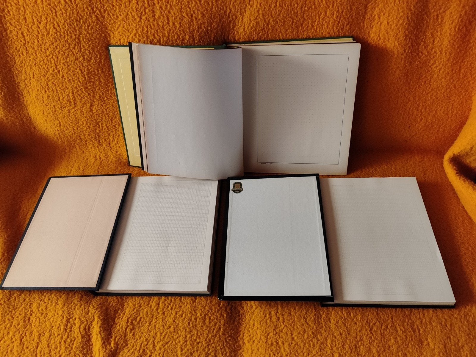 3 Lege postzegelalbums, vele 100-den bladen ongebruikt, Ophalen of Verzenden, Verzamelalbum