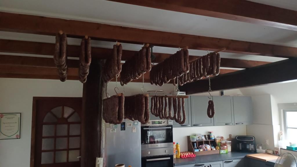 Groningse droge worst, Ophalen