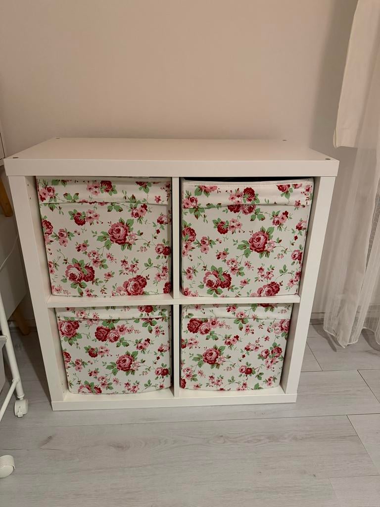 IKEA KALLAX kast met 4 rozenpatroon opbergdozen, Ophalen of Verzenden, Gebruikt