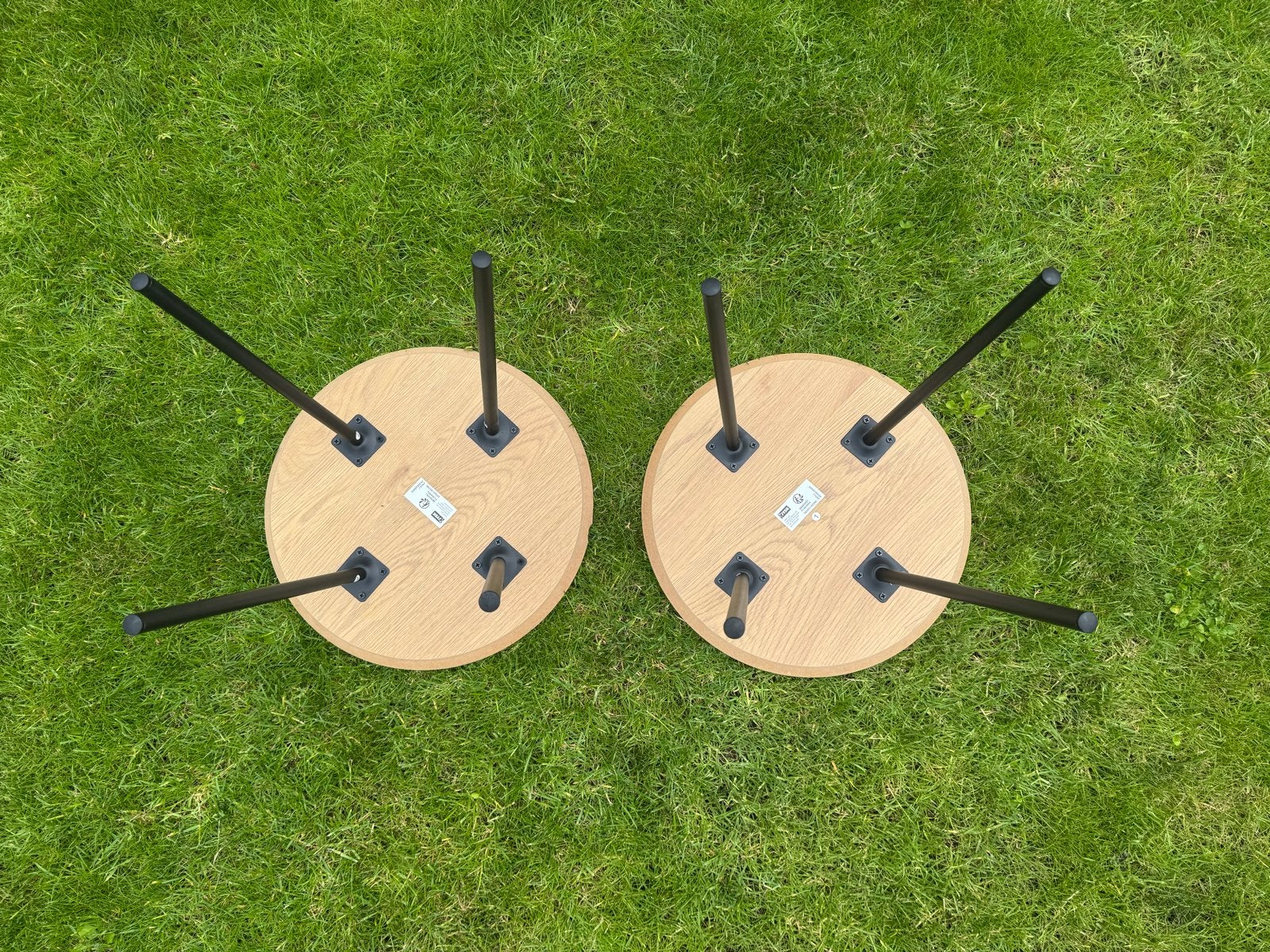 Twee JYSK bijzettafels, Huis en Inrichting, Minder dan 45 cm, Minder dan 55 cm, Gebruikt, Rond