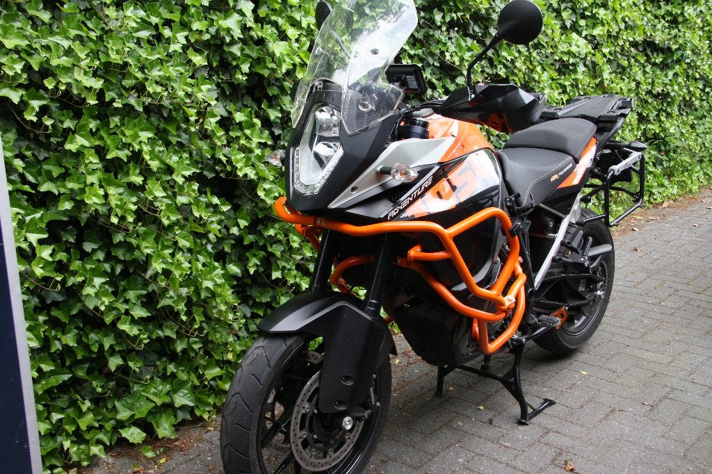 Supermooie en complete KTM 1050 te koop, 2 cilinders, Occasion, Handvatverwarming, Motorrijbewijs A