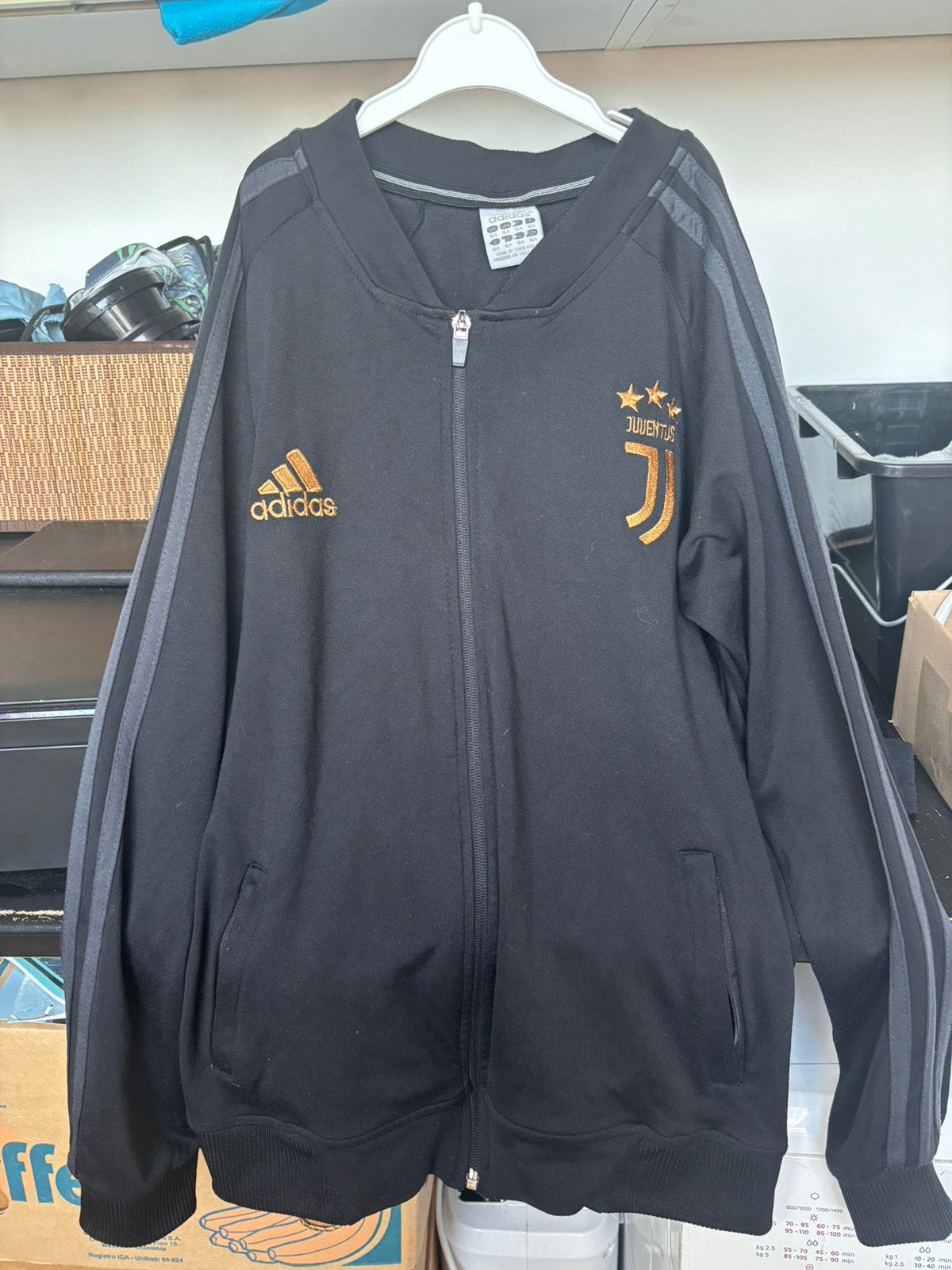 adidas trainingsjas maat 164, Ophalen of Verzenden, Gebruikt, Jongen of Meisje, Sport- of Zwemkleding