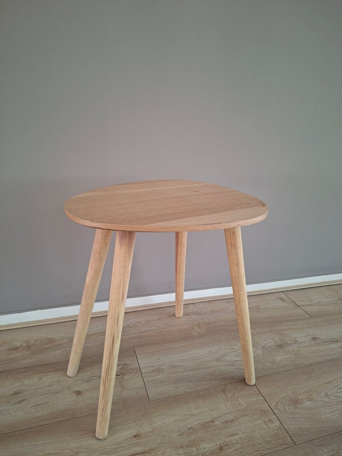 mooie bijzettafel / tafeltje hout, Ophalen, Zo goed als nieuw, Overige vormen