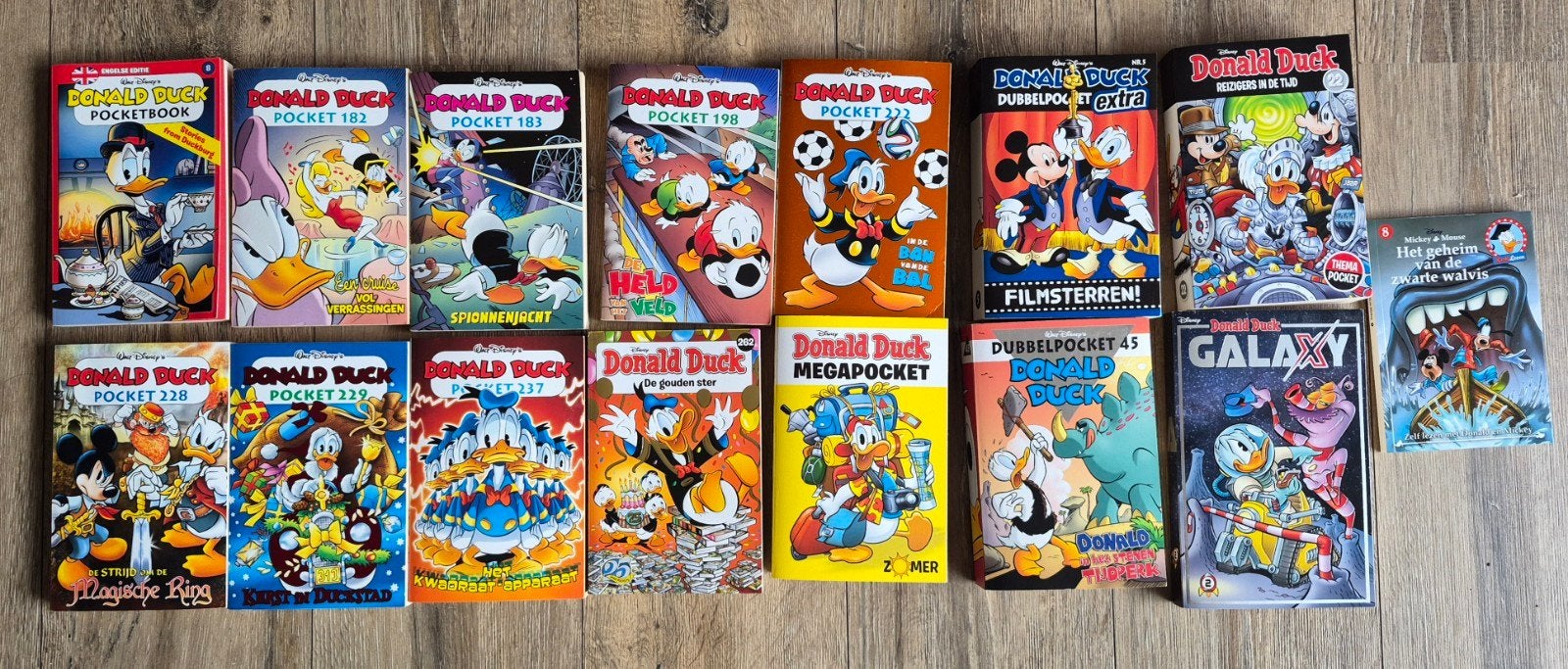 Donald Duck Pocket en Megapocket Collectie, Boeken, Meerdere stripboeken, Ophalen of Verzenden, Gelezen, Walt Disney