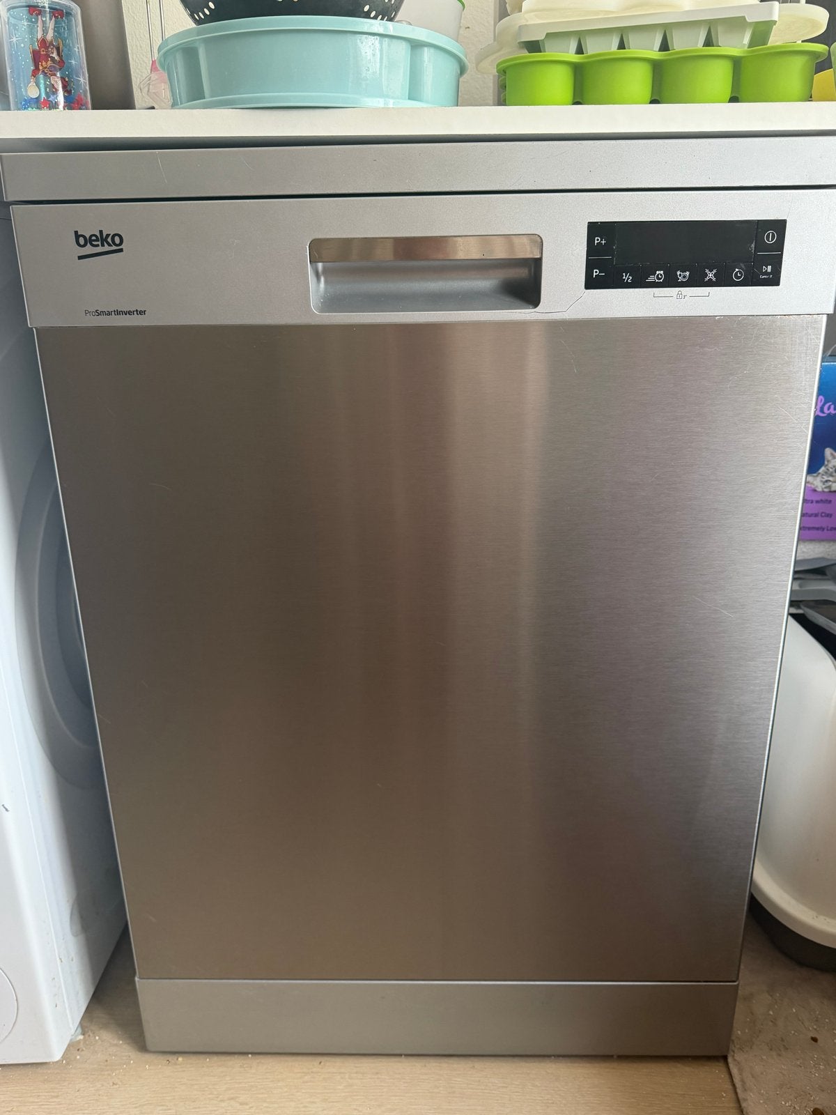 Beko vaatwasser - 2 jaar oud - gaat weg ivm verhuizing, Gebruikt, 60 cm of meer, Ophalen of Verzenden, 85 tot 90 cm