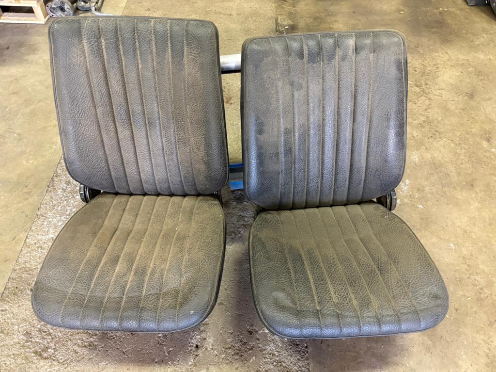 Stoelen zwart skai zonder hoofdsteunen uit een opel C kadett, Ophalen, Opel