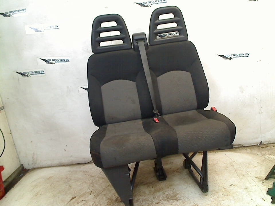 Stoel Rechts Voor Iveco New Daily V (2011-09/2014-06), Gebruikt, Overige automerken, Iveco Magirus AG, Info@iveco-sw.de