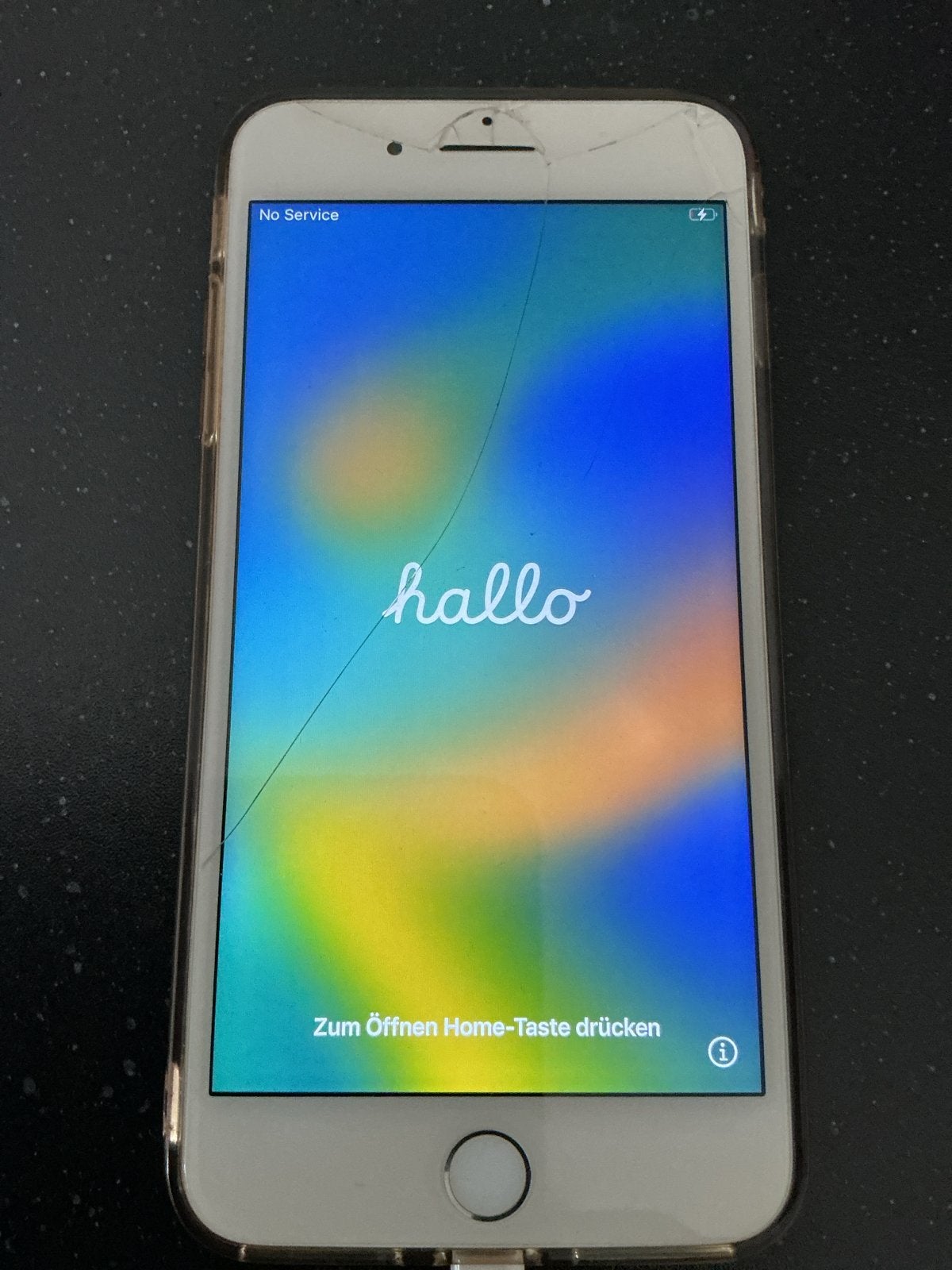 iPhone 8 Plus - Wit - 64GB - Gebarsten scherm, 83 %, Gebruikt, IPhone 8 Plus, Wit