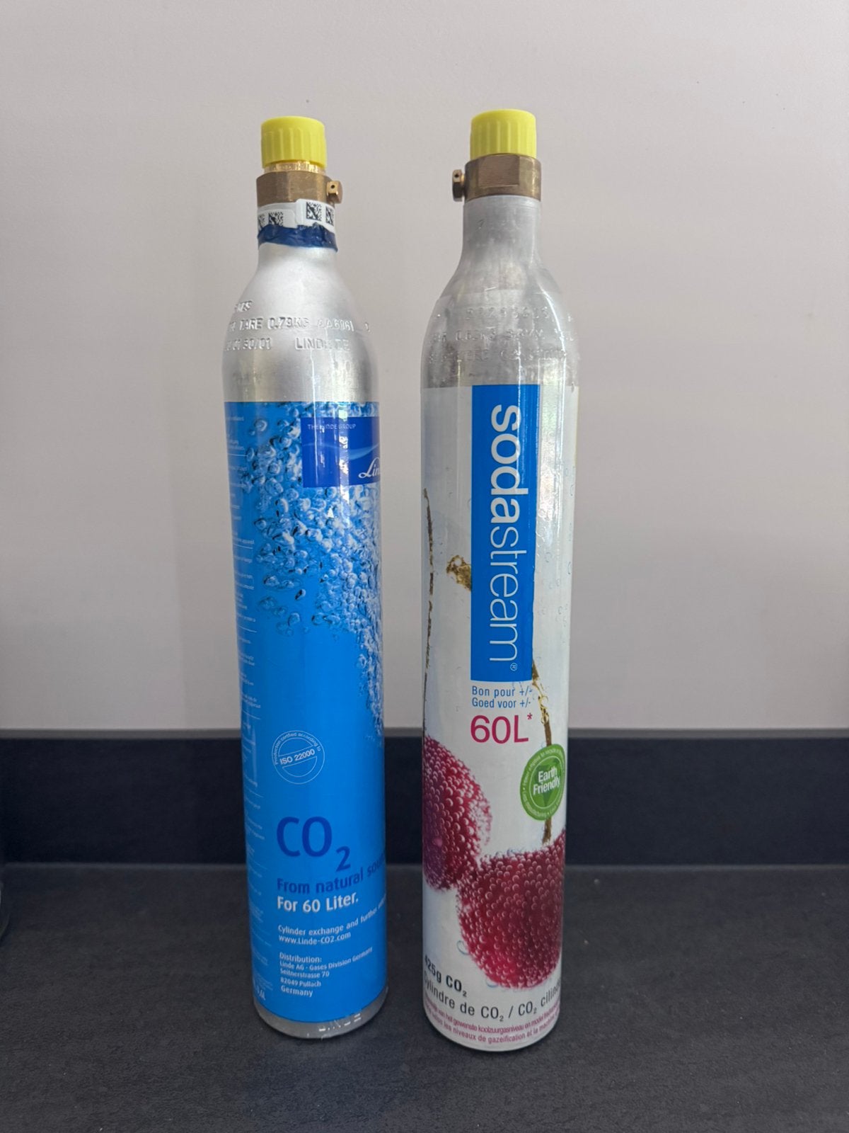Lege Sodastream cilinders blauw (schroef), Witgoed en Apparatuur, Bruiswatermachines, Ophalen of Verzenden, Gebruikt