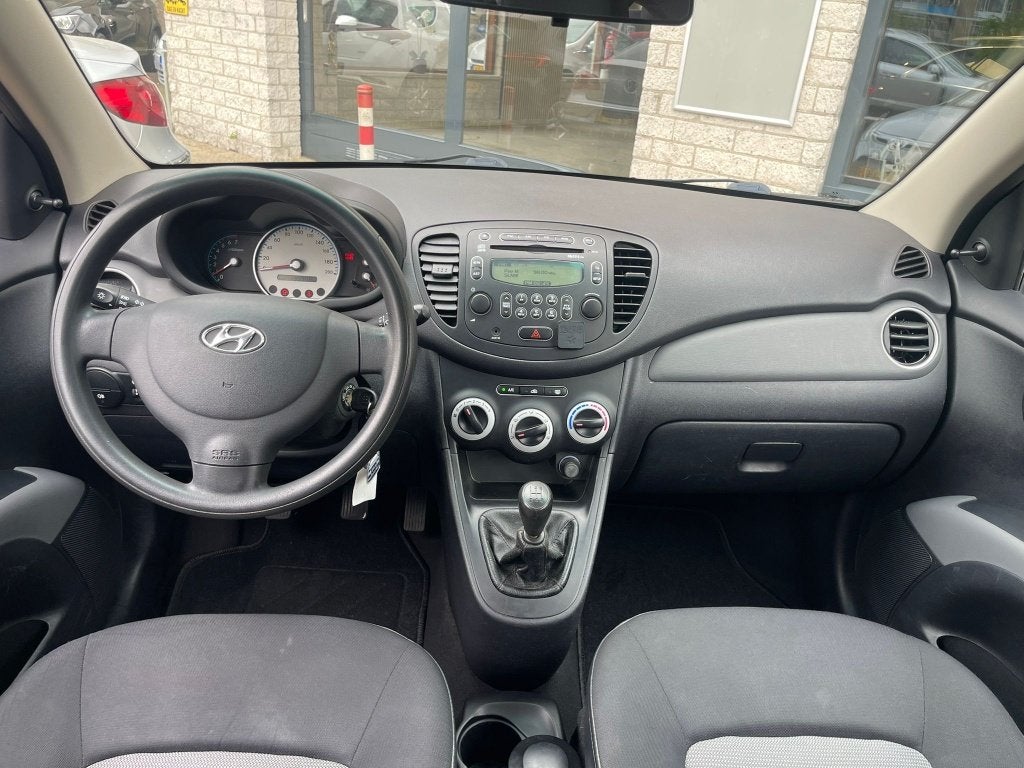 Hyundai i10 1.1 Airco Nieuwe apk 4Nw Banden Beurt (bj 2010), Auto's, Gebruikt, 31 €/maand, 4 cilinders, 400 kg