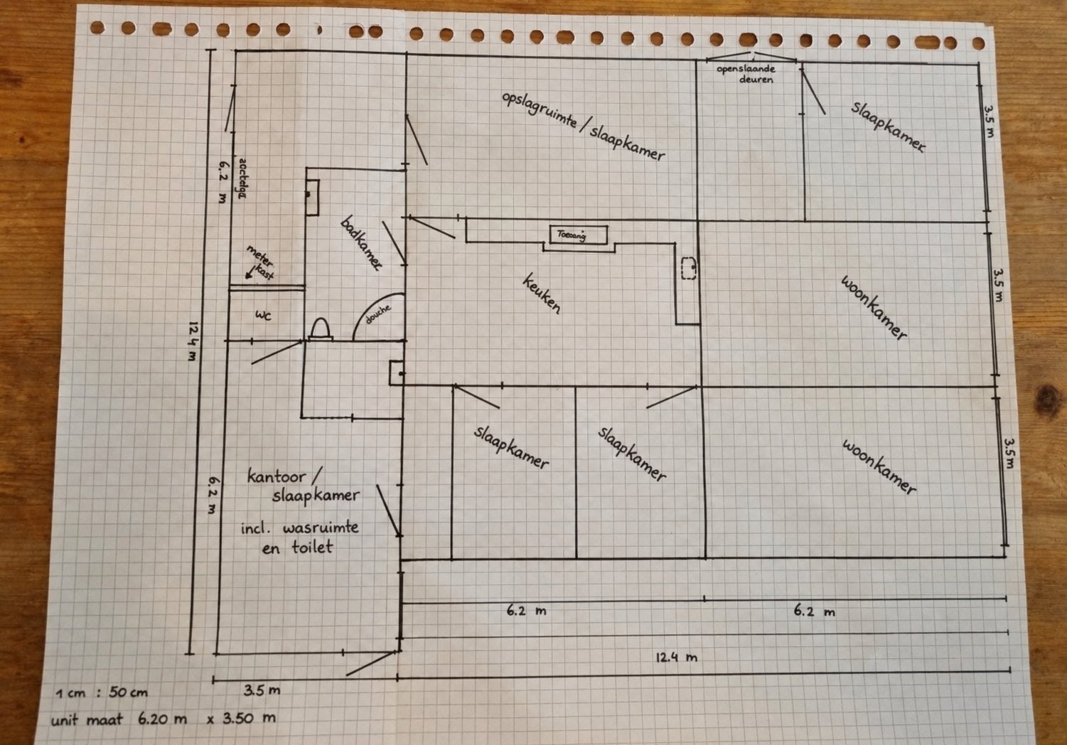 Foto 17 van Zeer ruime luxe woonunit 175 m2 met airco--CV-bedrijfsruimte