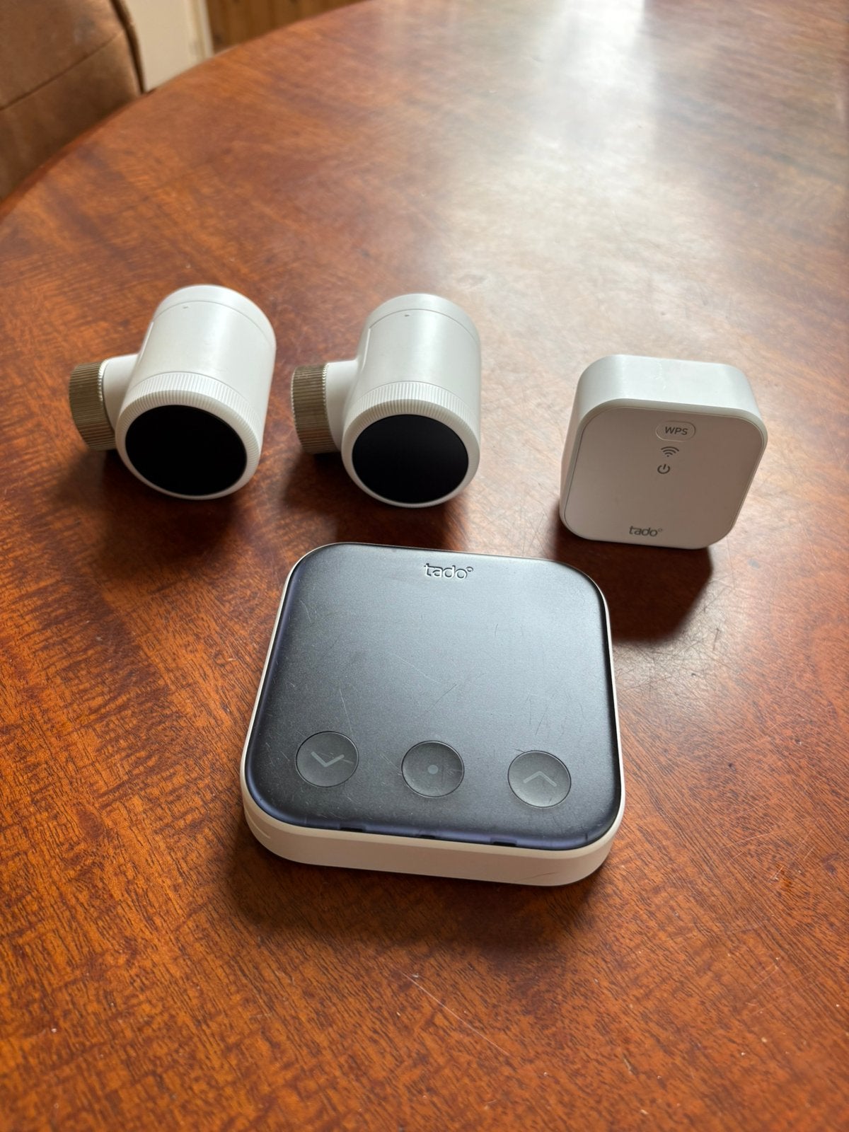 Tado slimme thermostaat X Multi-room starter kit, Ophalen of Verzenden, Slimme thermostaat, Gebruikt