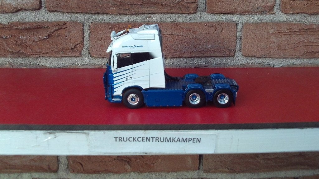 WSI  Volvo  FH4  Globetrotter  XXL  van  AS  Kien., Hobby en Vrije tijd, Ophalen of Verzenden, Nieuw, Bus of Vrachtwagen, Wsi
