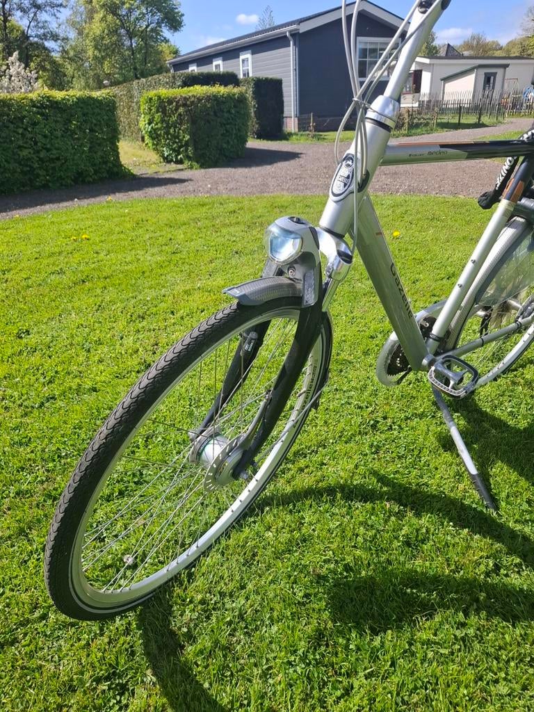 Gazelle fiets, zilverkleurig, met versnellingen, Fietsen en Brommers, Fietsen | Dames | Damesfietsen, Ophalen, Velgrem, Versnellingen