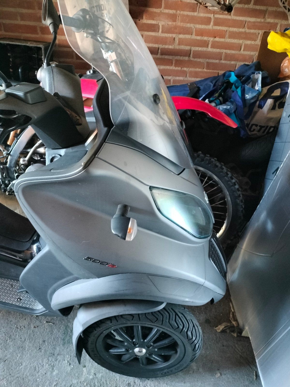 mp3 l7e auto kenken met reserve parts, Ophalen