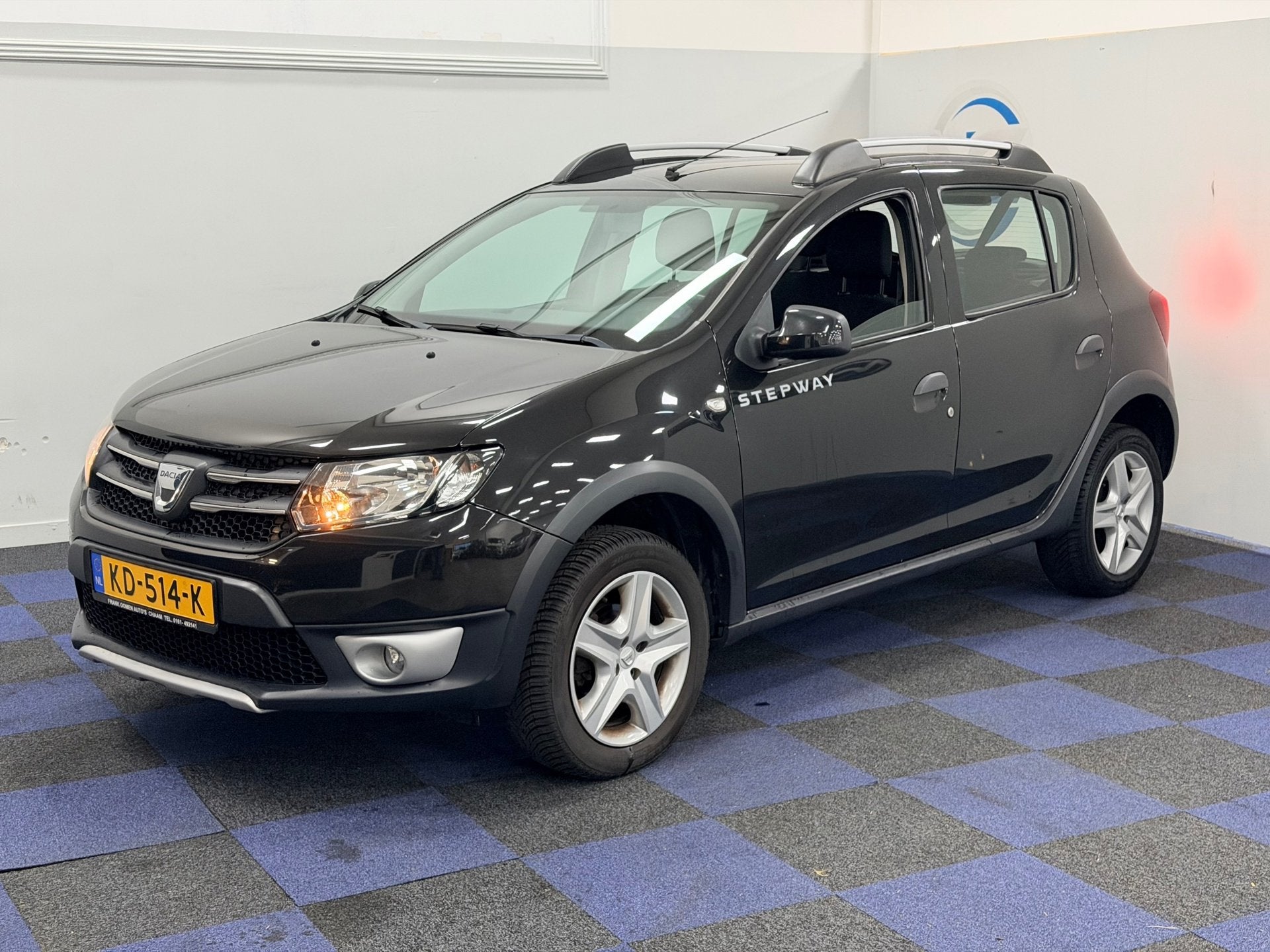 Dacia Sandero 0.9 TCe S&S Stepway Lauréate / NAVI-MULTIEMED, Voorwielaandrijving, Euro 6, Zwart, Origineel Nederlands
