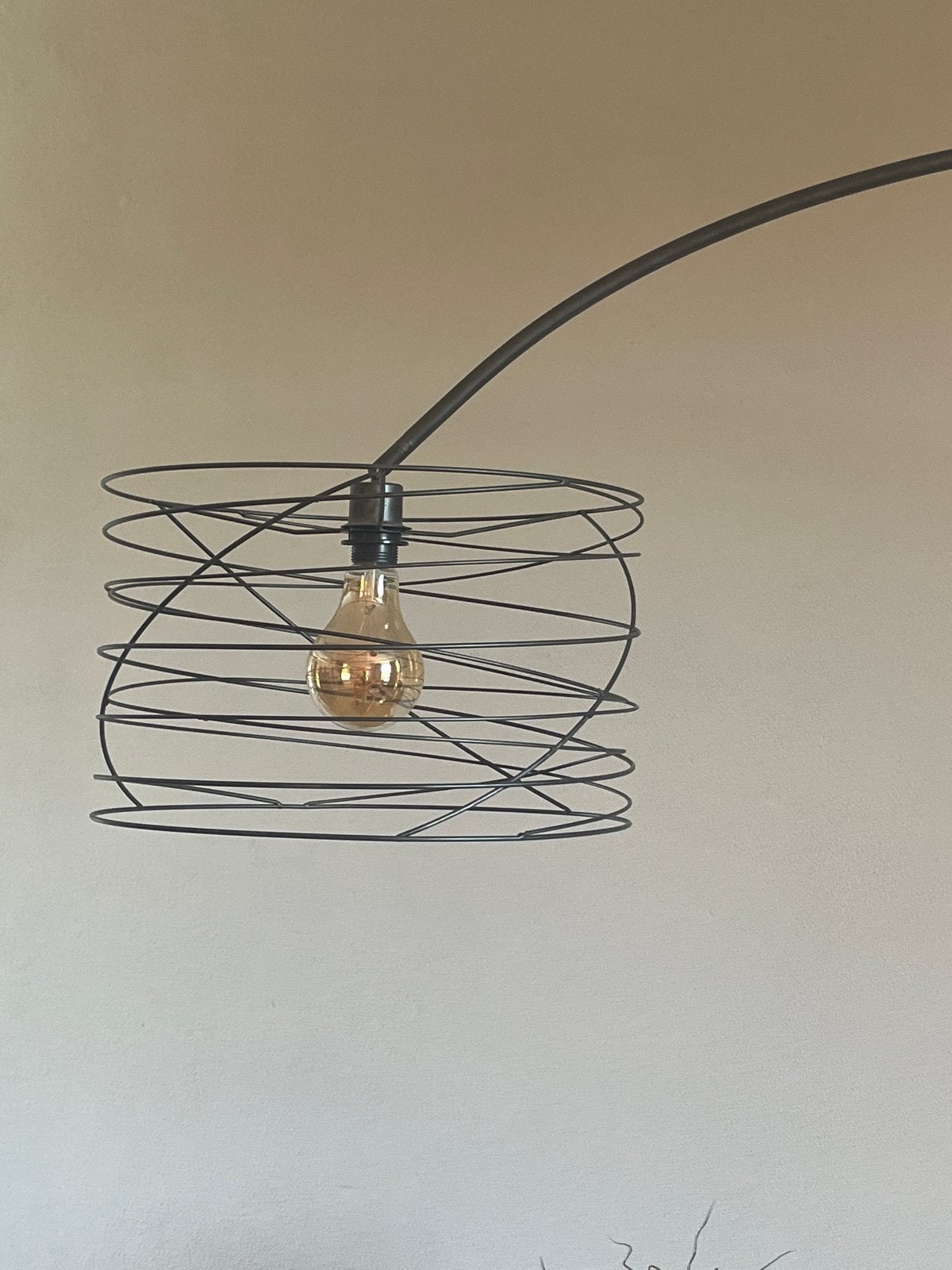 Booglamp met draadkap - Zwart, modern design, Ophalen, E27 (groot), Zo goed als nieuw, Metaal