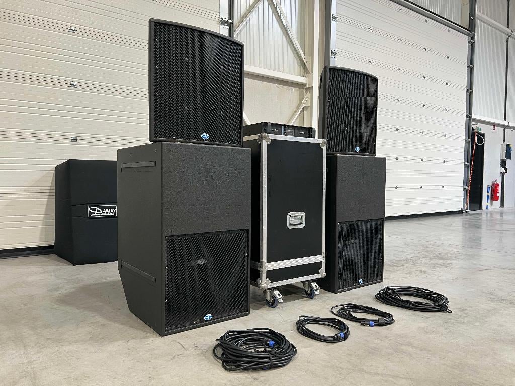 Danley Sound Labs / Lab.Gruppen: 2x TH115 2x SM80 FP10000Q, Ophalen of Verzenden, 120 watt of meer, Complete surroundset, Overige merken