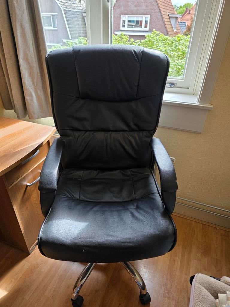 Bureau met bureaustoel - Compleet thuiskantoor set, Huis en Inrichting, Bureaus, Ophalen, Opbergruimte, Gebruikt, Hout