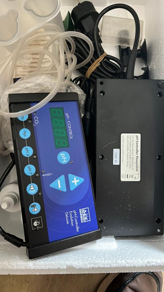 Ph-controller evolution deluxe met co2 fles en houder, Dieren en Toebehoren, Ophalen, Zo goed als nieuw, CO₂-systeem, Dennerle