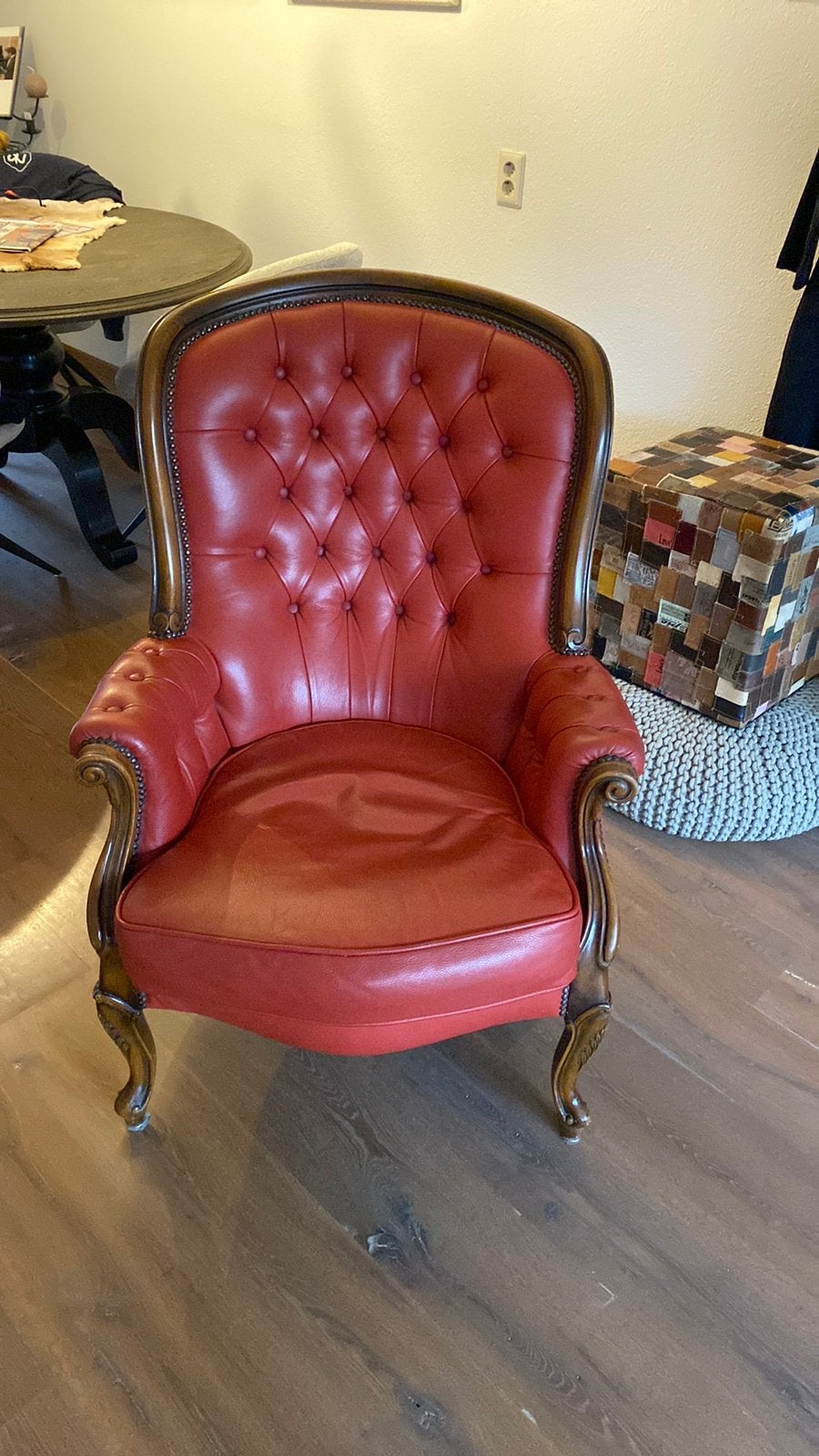 Terracotta kleur lederen fauteuil, Ophalen