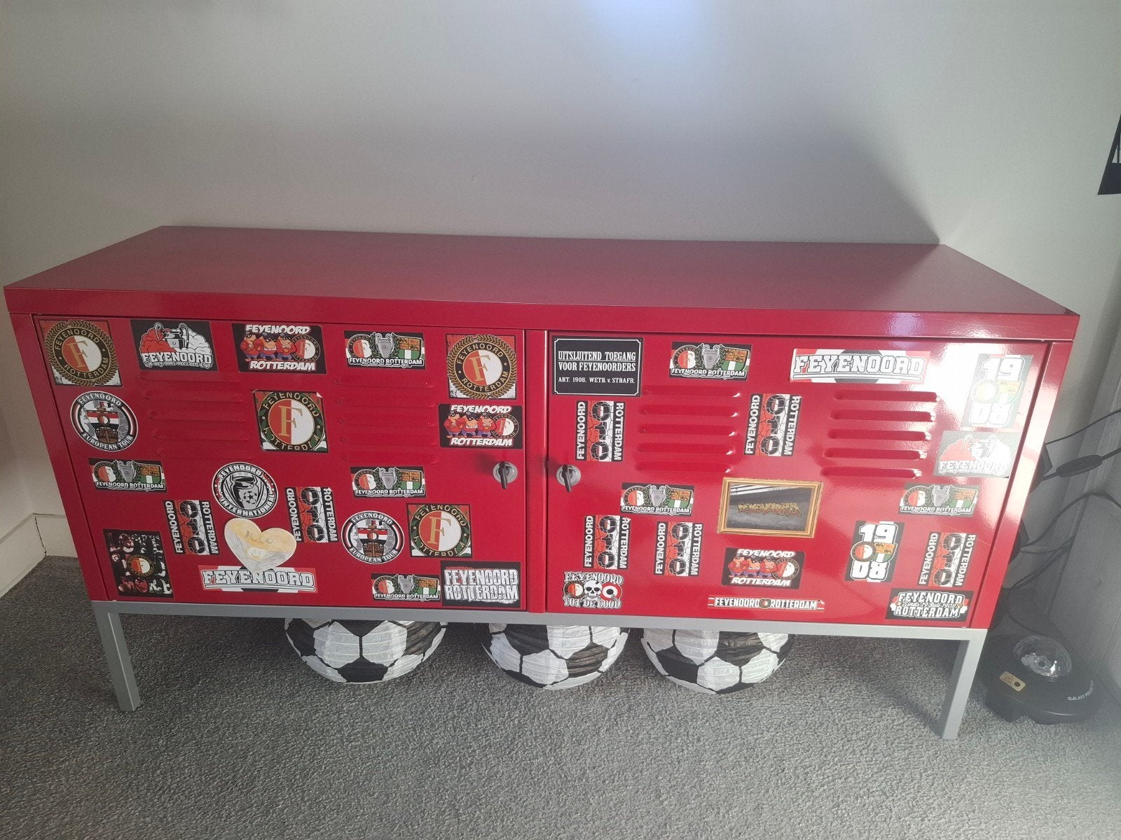 Kastje ikea rood, Huis en Inrichting, Ophalen, Gebruikt