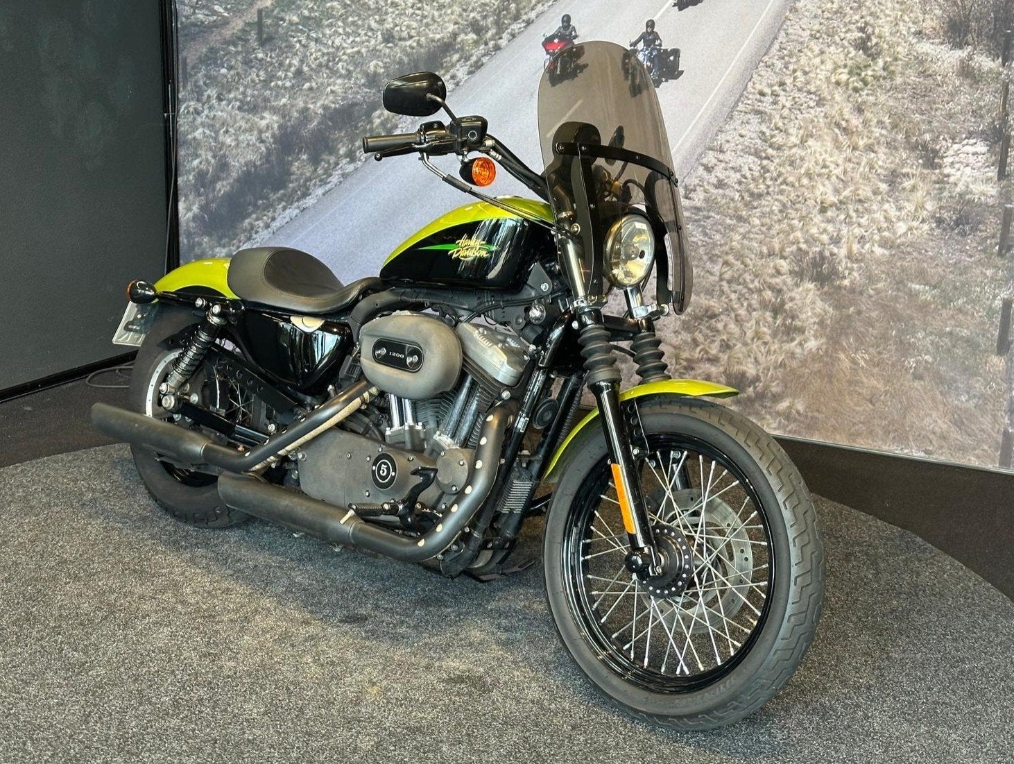 Harley-Davidson XL1200N Nightster (bj 2011), Motoren, Motoren | Harley-Davidson, Laan van Vredenoord 33
2289 DA  RIJSWIJK, NL