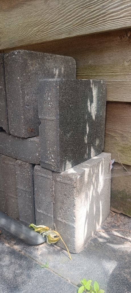 Gratis af te halen: terras klinkers/tegels, Tuin en Terras, Tegels en Klinkers, Ophalen, Gebruikt, Klinkers, Minder dan 5 m²