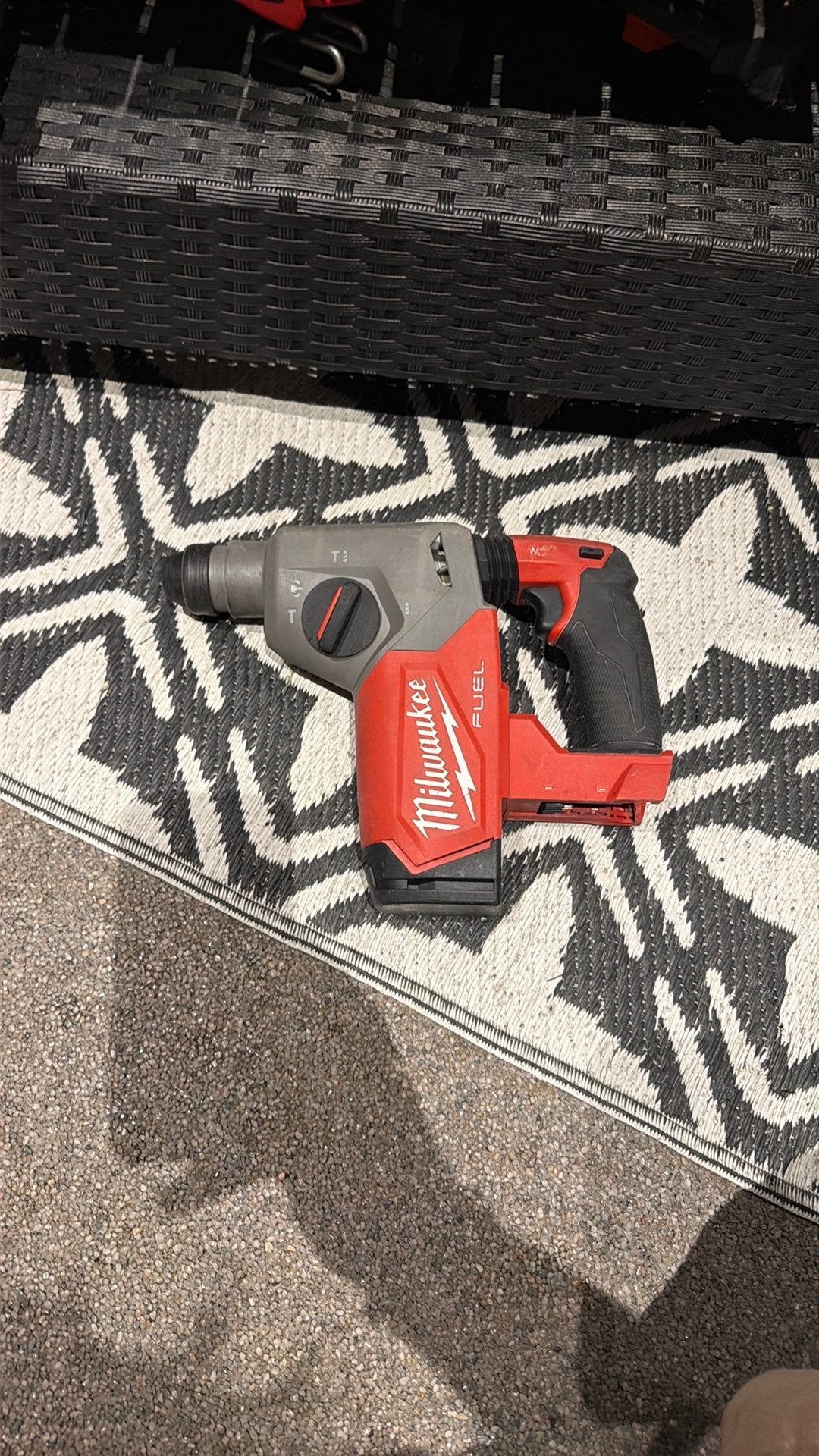 MILWAUKEE M18 FH-0 FUEL accu-combihamer SDS-Plus 4 standen, 600 watt of meer, Boor- en/of Breekhamer, Ophalen of Verzenden, Zo goed als nieuw