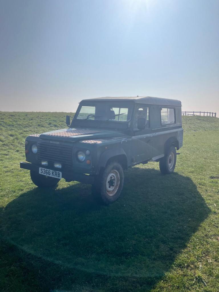 Landrover Defender Goepkoopste van Nederland, Auto's, Land Rover, Zwart, 4 cilinders, Defender, Vierwielaandrijving