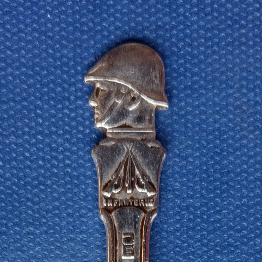 verzilverd lepeltje Je Mantiendrai, leger soldaat militaria, Ophalen of Verzenden