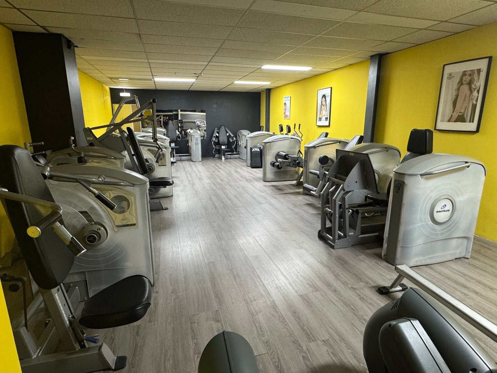 Complete Fitness Apparaten Nautilus - Perfect voor Sportscho, Gebruikt, Krachtstation, 8223zl, Armen