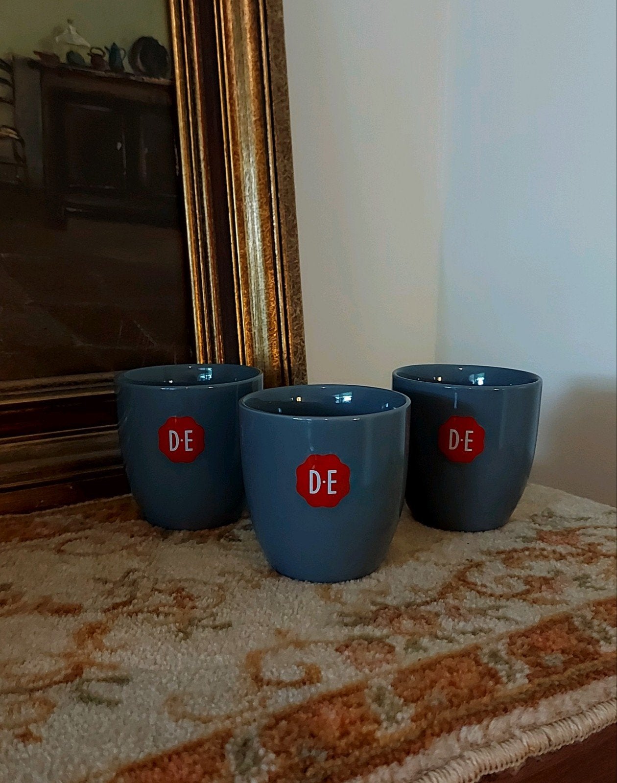 3 Nieuwe Douwe Egberts mokken, Ophalen of Verzenden, Nieuw, Overige stijlen, Kop(pen) en/of Schotel(s)