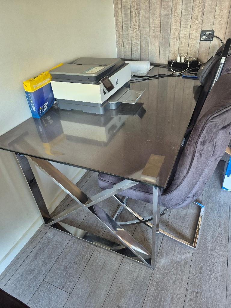 Tafel met 4 stoelen, Ophalen, Gebruikt, 4 tot 6 stoelen