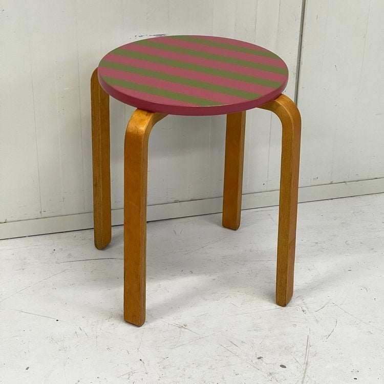 Restyle kruk plantentafel trendy streep bordeaux groen hout, Onbekend, Ophalen of Verzenden, Zo goed als nieuw, Onbekend